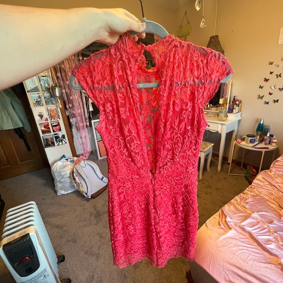 dress - Picture 2 of 4